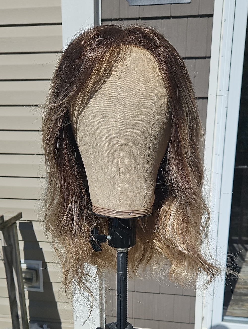Jon Renau Rachel Lite Fawn Hand Tied Wavy Wig